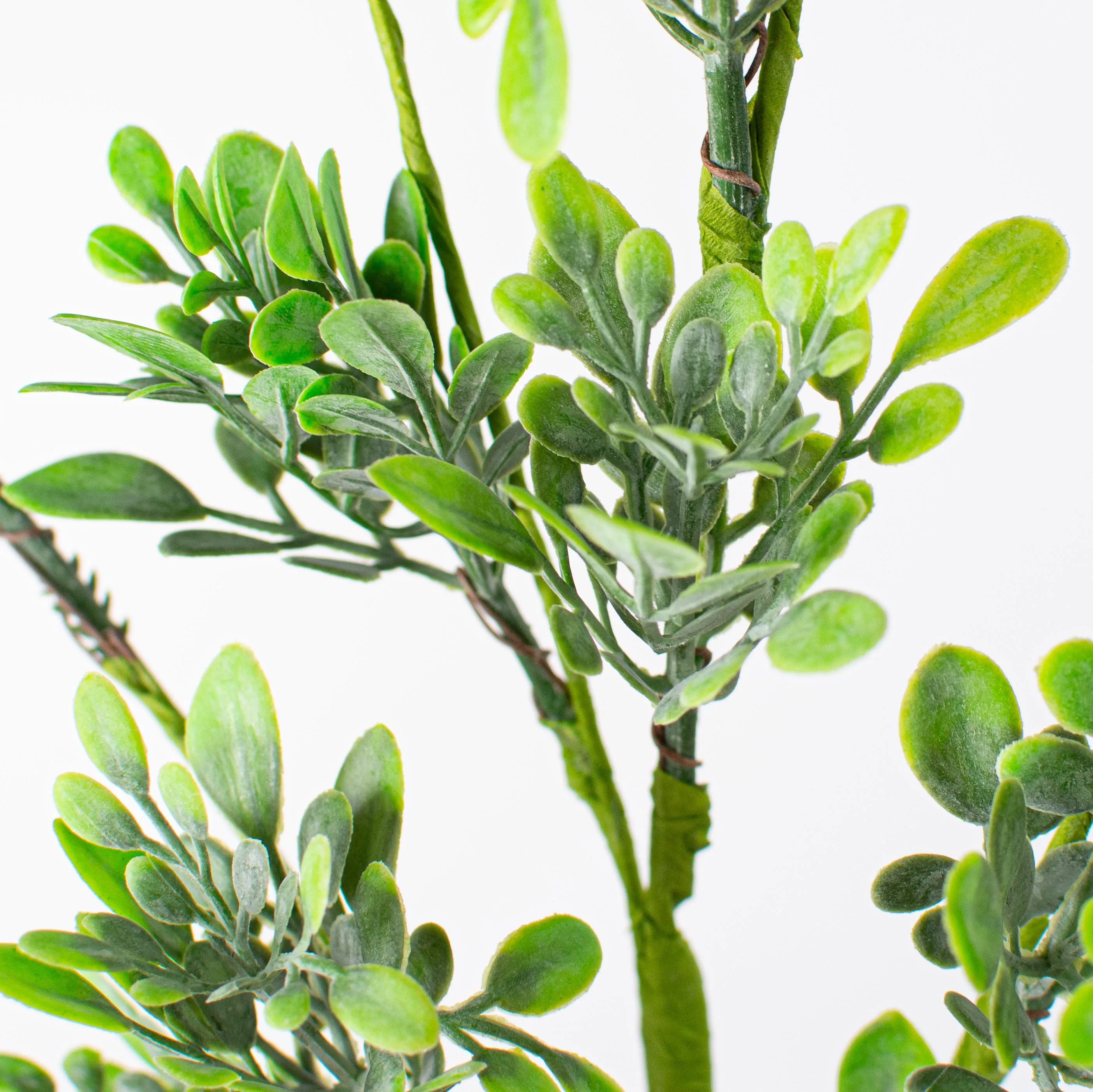 18" Oregonia Greenery Leaves Pick