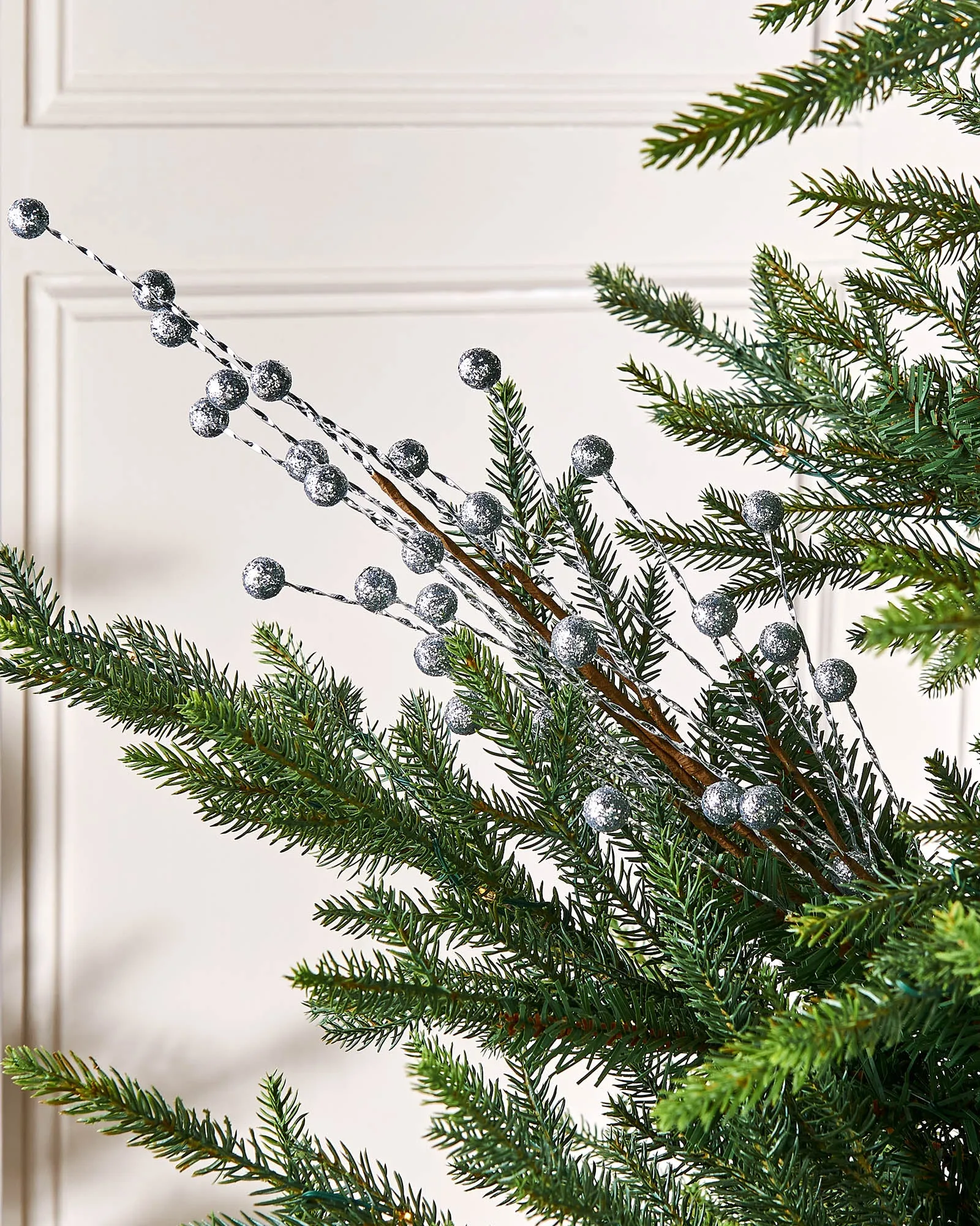 Silver Berry Christmas Tree Spray, 78 cm
